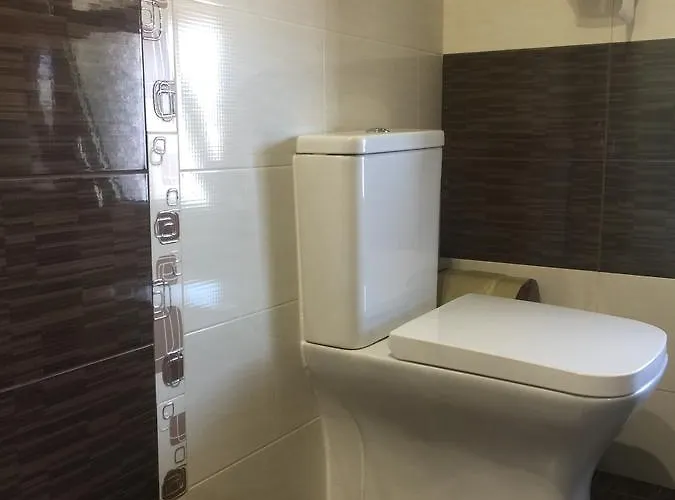 Otel Chamishki Yukarı Cuma